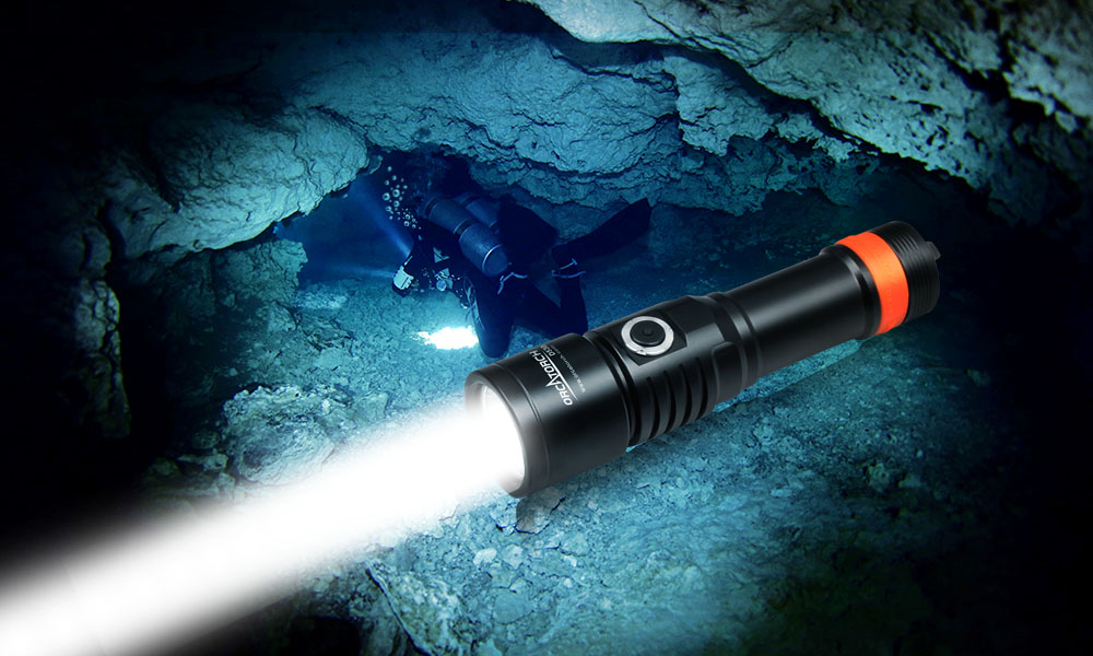 D530聚光潜水手电筒，休闲潜水照明，休闲潜水手电筒，休闲潜水补光灯， OrcaTorch虎鲸