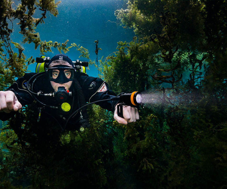 OrcaTorch虎鲸，D620技术潜水照明，分体式潜水电筒，水肺潜水手电筒，洞穴潜水手电筒，水下工作照明